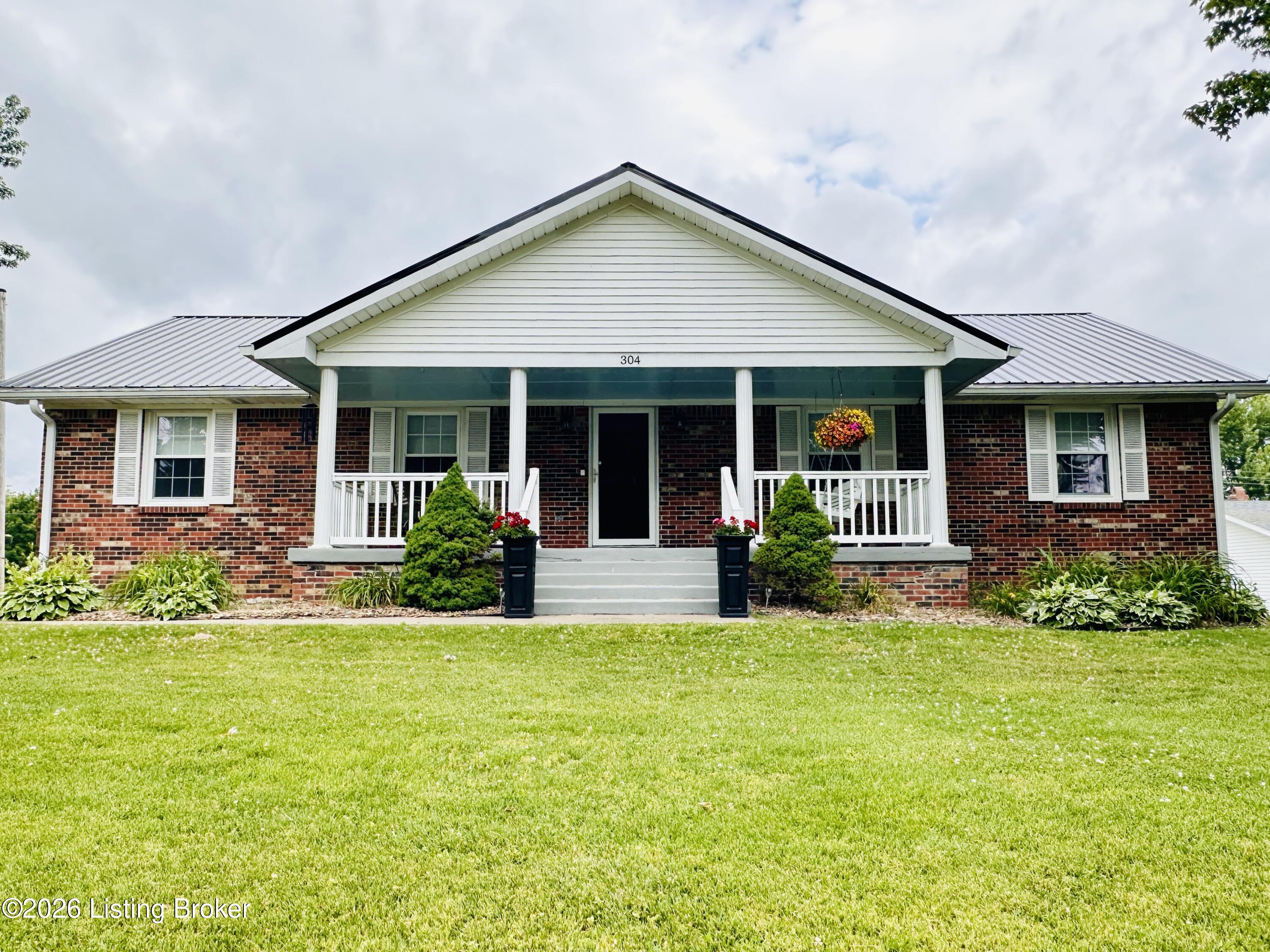 304 Wallace Ave