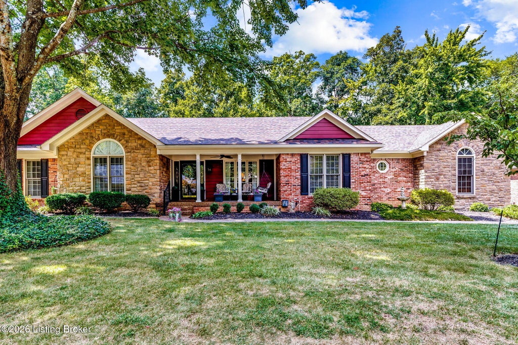 Photo of 4512 Cornice Ct, Jeffersontown, KY 40299 (MLS # 1727783)