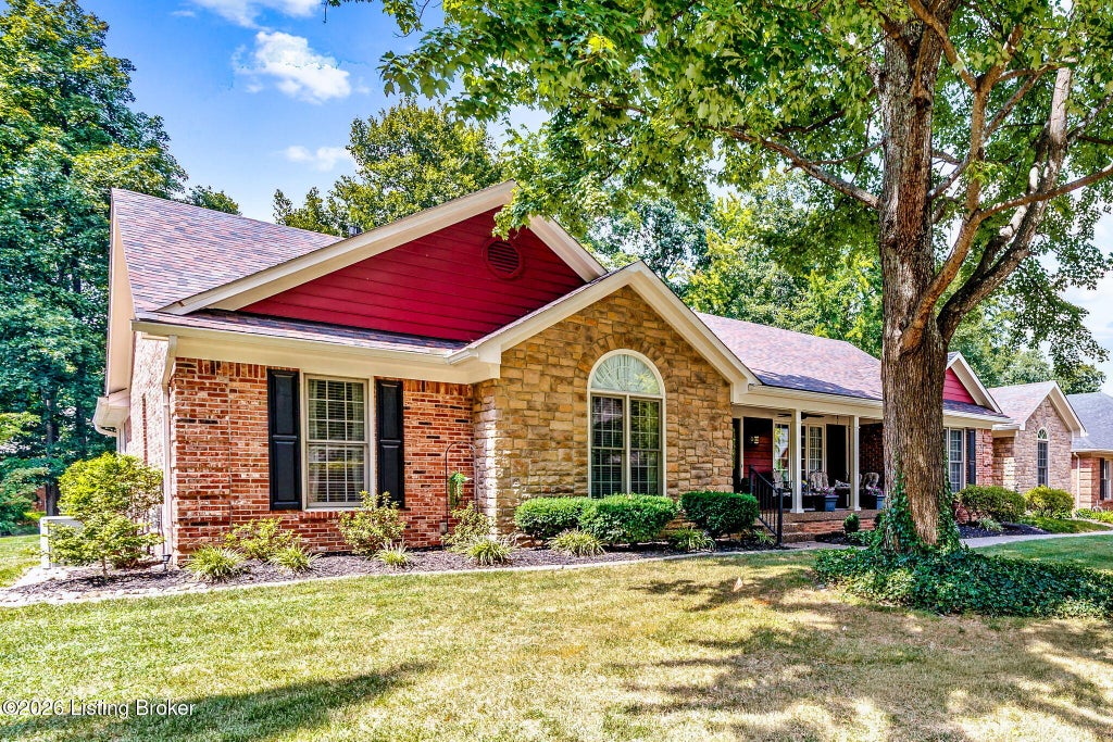 Photo of 4512 Cornice Ct, Jeffersontown, KY 40299 (MLS # 1727783)