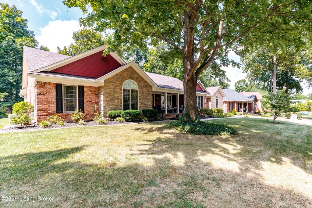 Photo of 4512 Cornice Ct, Jeffersontown, KY 40299 (MLS # 1727783)