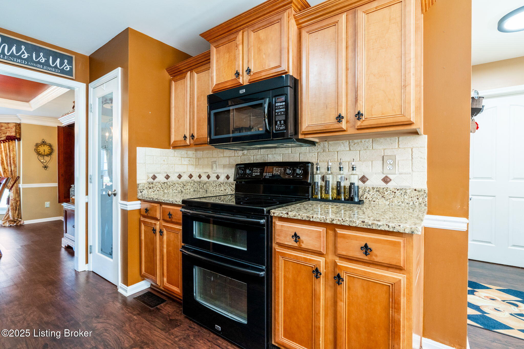 4310 Juniper Forest Pl, Louisville, Pennsylvania image 16
