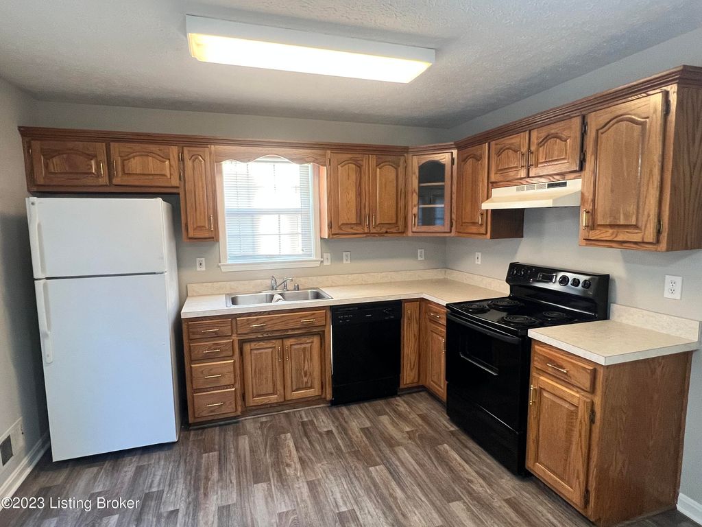 Photo of 288 Boaz Ln, Mt Washington, KY 40047 (MLS # 1704622)