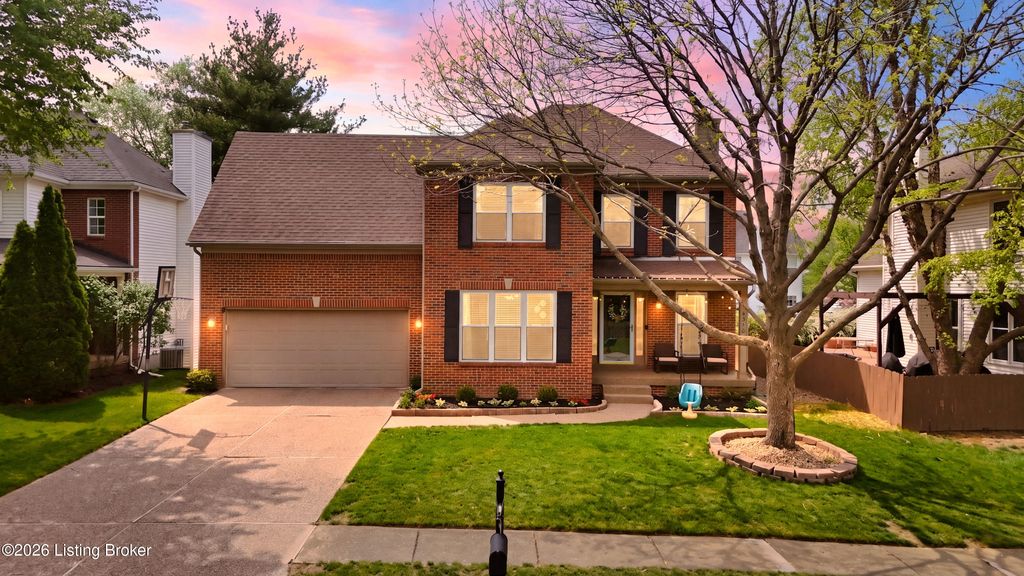 Photo of 4310 Stone Glen Rd, Louisville, KY 40241 (MLS # 1714512)