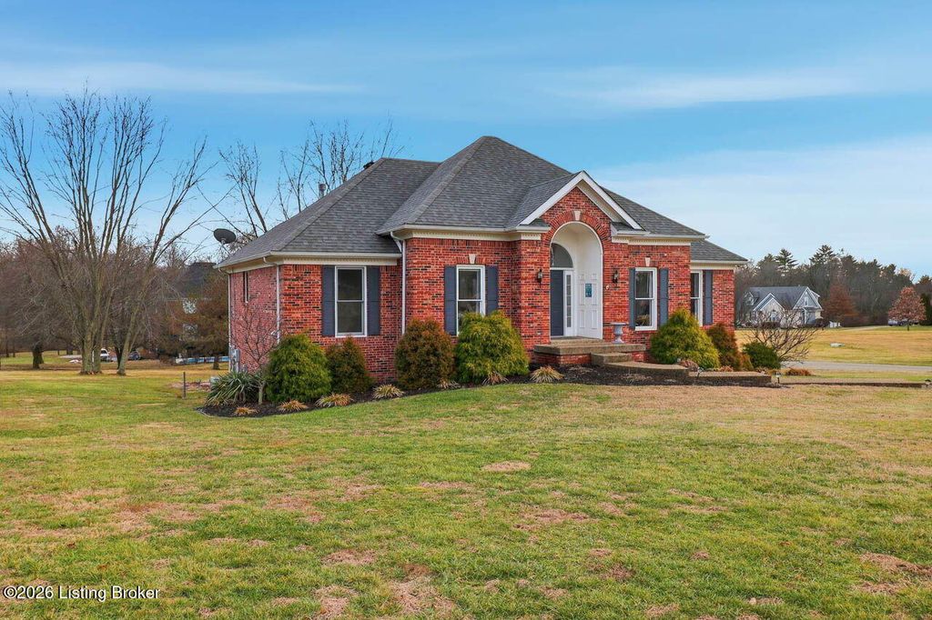 Photo of 2016 Waldner Ct, Crestwood, KY 40014 (MLS # 1709399)