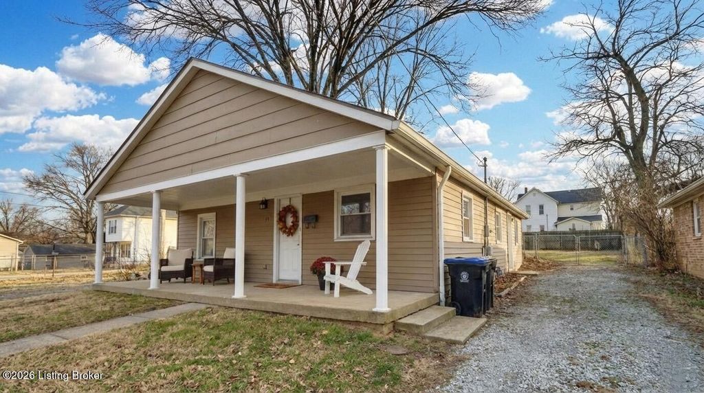 Photo of 1641 Taylor Ave, Louisville, KY 40213 (MLS # 1707036)