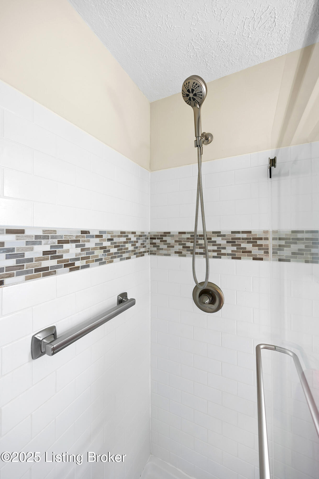 1328 Lynmar Dr #8, Louisville, Kentucky image 12