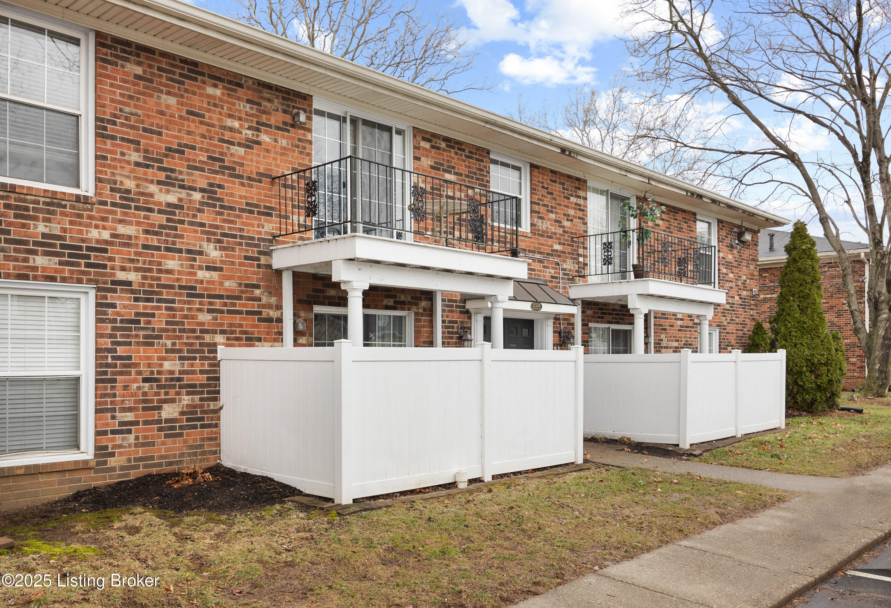1328 Lynmar Dr #8, Louisville, Kentucky image 17
