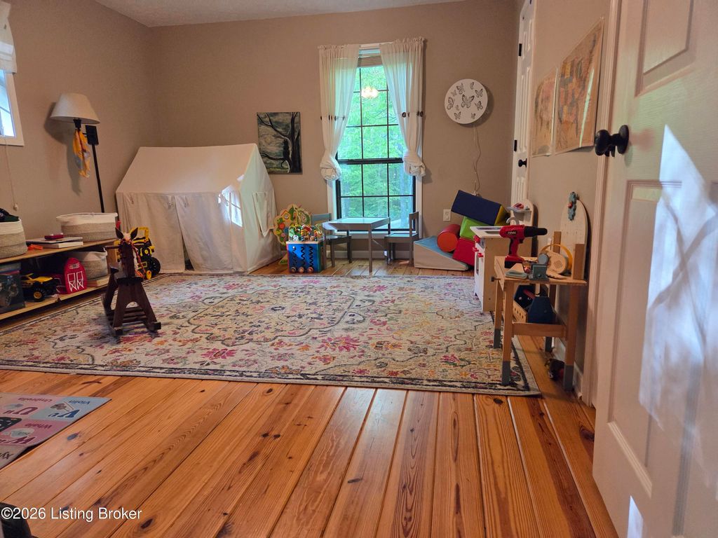Photo of 191 Chestnut Ln, Morgantown, KY 42261 (MLS # 1715932)