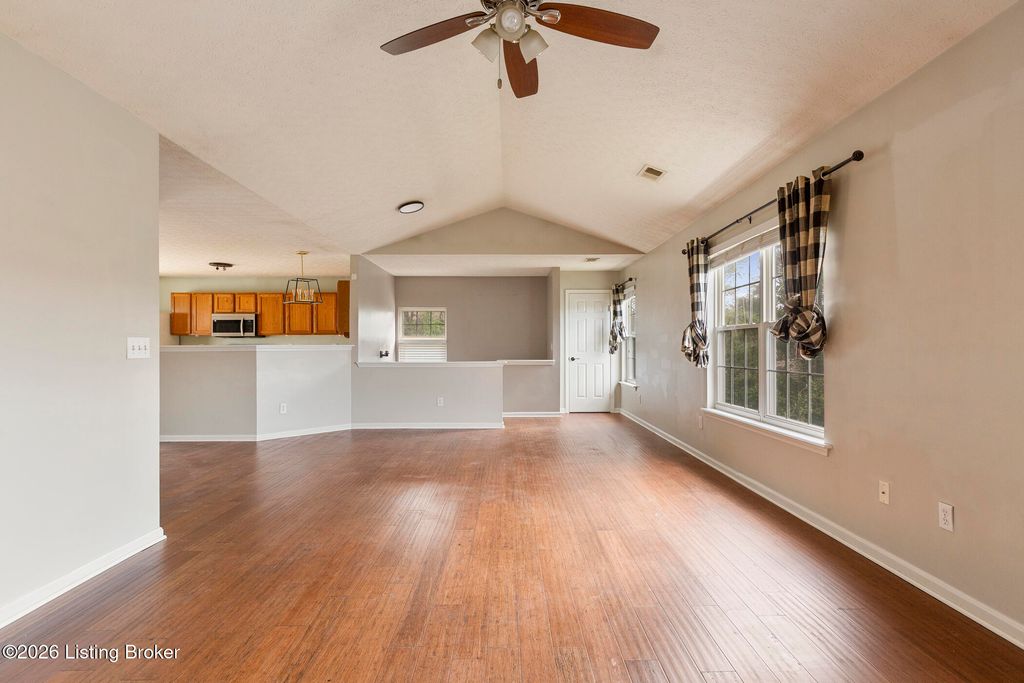 Photo of 8010 Kelly Green Way, Louisville, KY 40291 (MLS # 1716188)