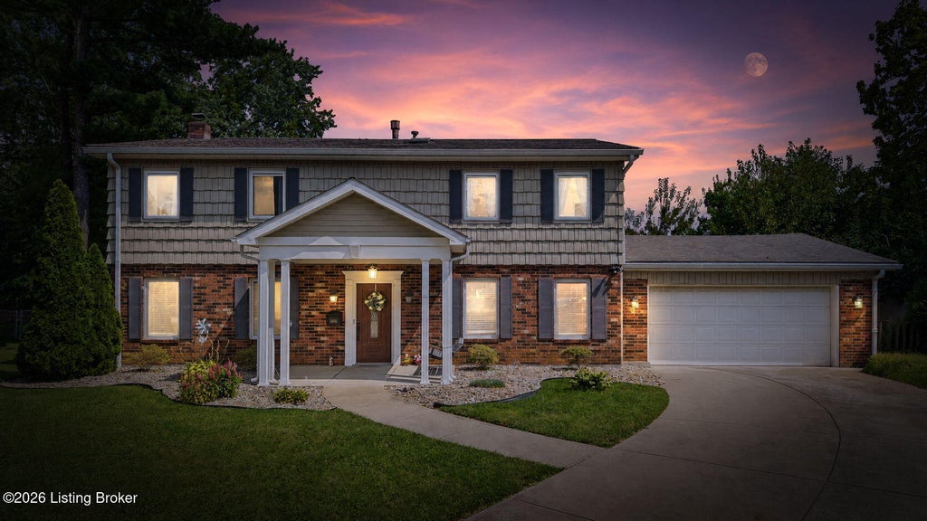 Photo of 3505 Swainsboro Ct, Louisville, KY 40218 (MLS # 1729257)