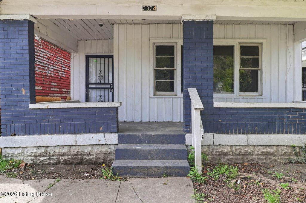 Photo of 2324 Magazine St, Louisville, KY 40211 (MLS # 1715329)