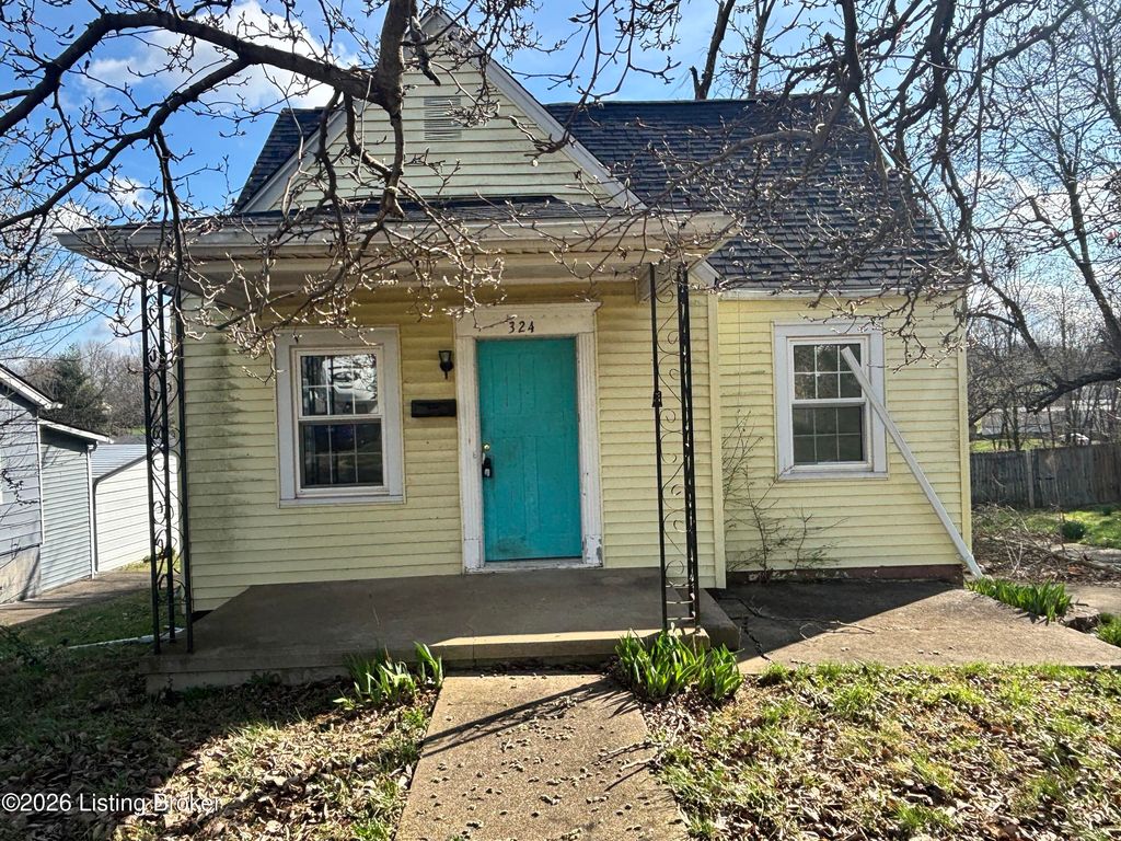 Photo of 324 Church St, Vine Grove, KY 40175 (MLS # 1712049)