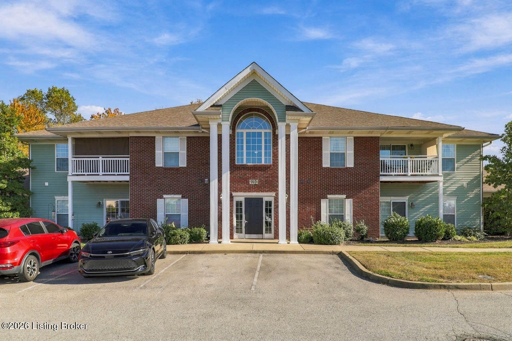 Photo of 9601 Preston Spring Dr #201, Louisville, KY 40229 (MLS # 1733243)