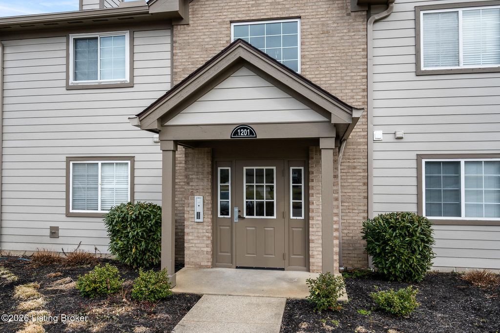 Photo of 1201 Winter Springs Ct #102, Louisville, KY 40243 (MLS # 1709478)