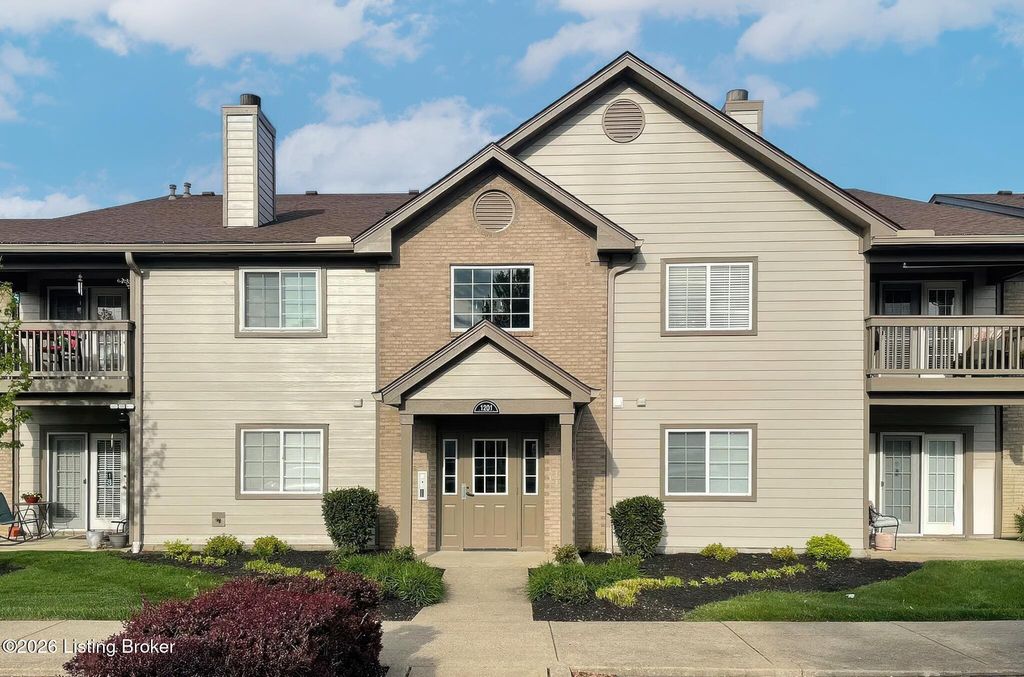 Photo of 1201 Winter Springs Ct #102, Louisville, KY 40243 (MLS # 1709478)