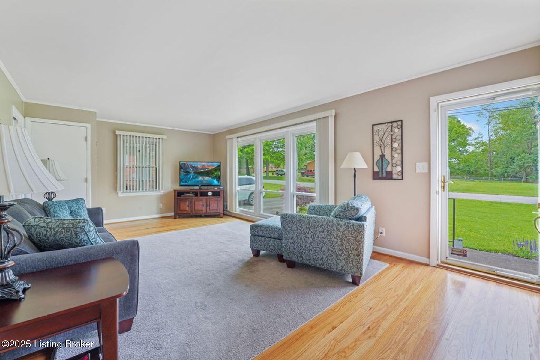 5010 Roman Dr, Louisville, Kentucky image 6