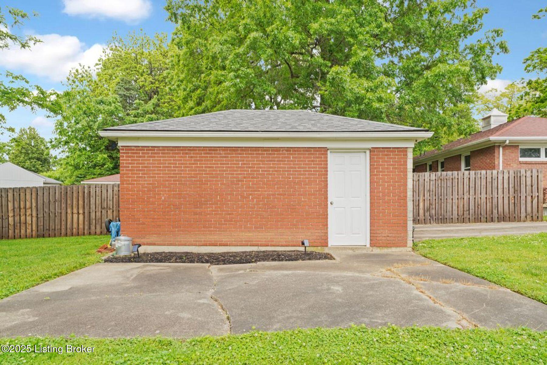 5010 Roman Dr, Louisville, Kentucky image 34