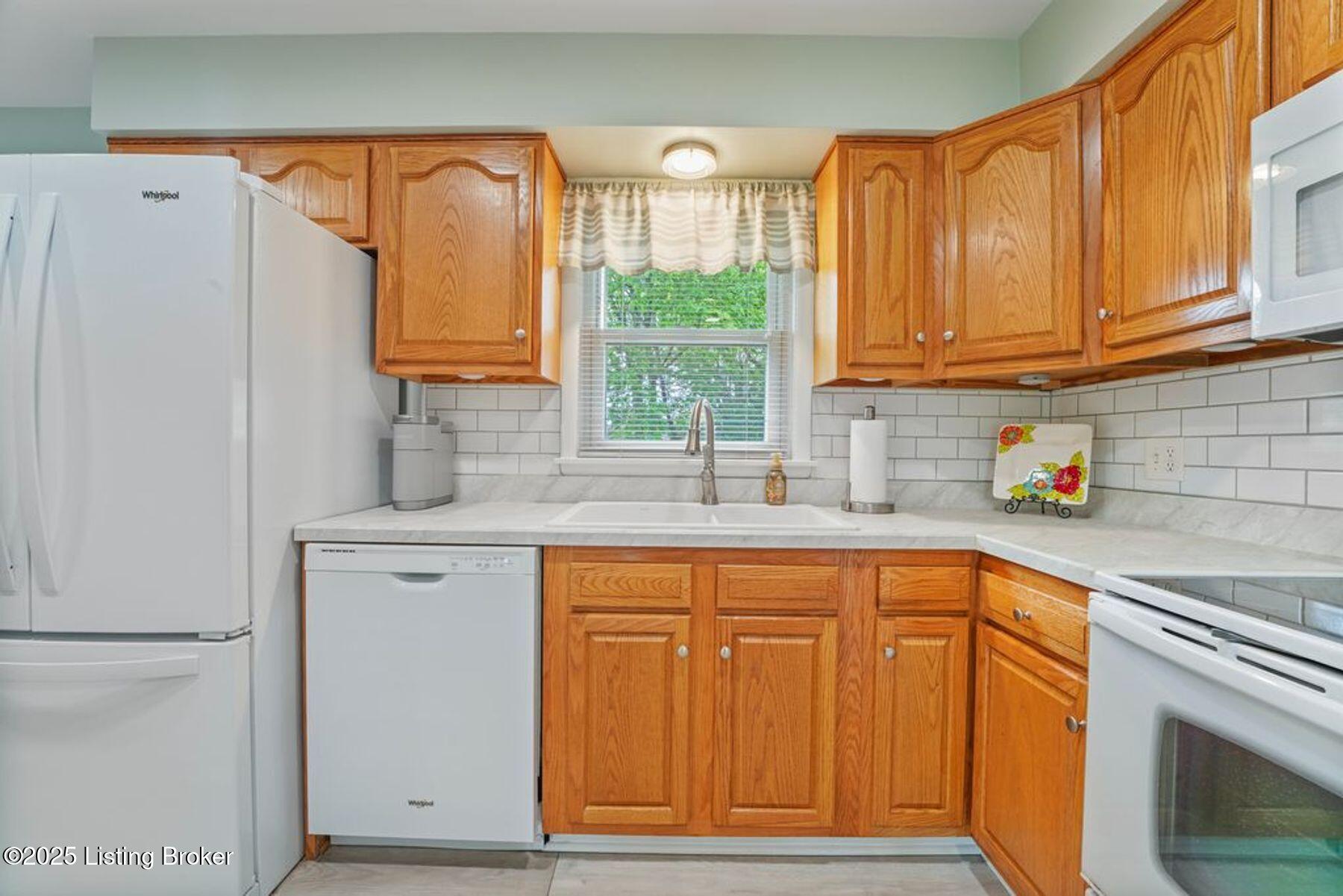 5010 Roman Dr, Louisville, Kentucky image 11