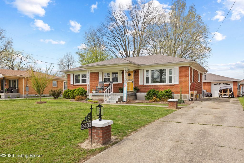 Photo of 2403 Omaha Ln, Louisville, KY 40216 (MLS # 1713348)