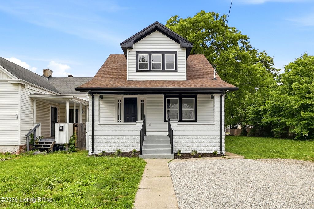 Photo of 1421 Berry Blvd, Louisville, KY 40215 (MLS # 1718543)