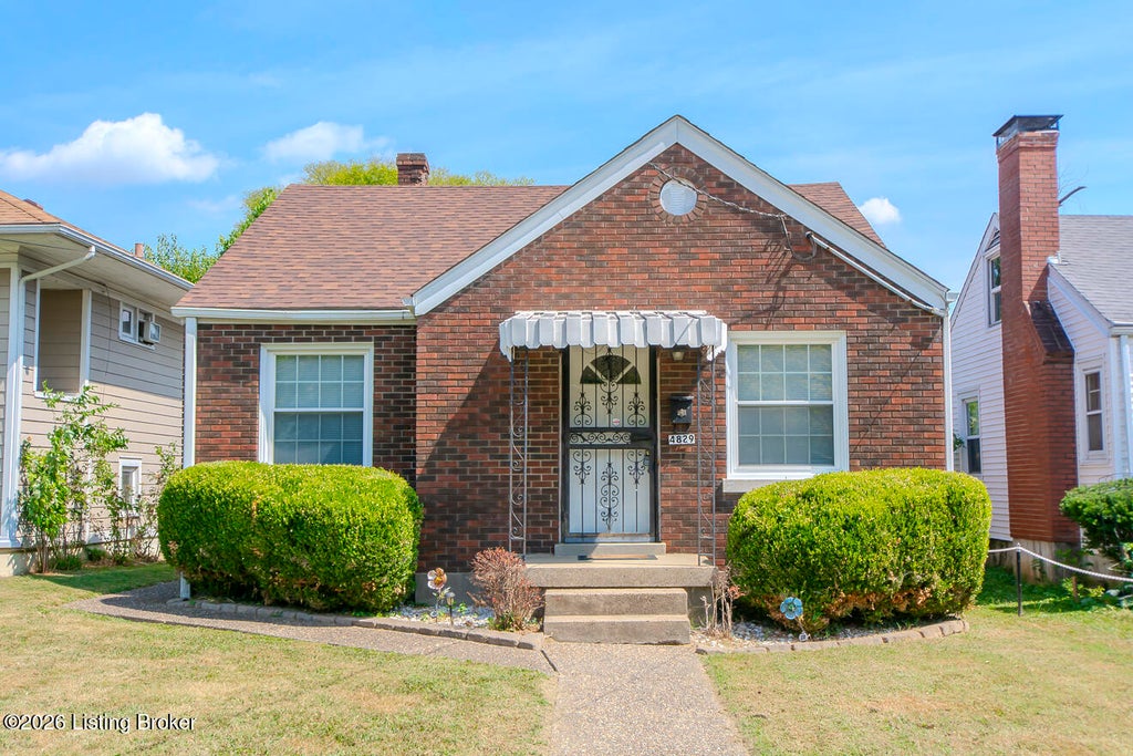Photo of 4829 S 4th St, Louisville, KY 40214 (MLS # 1728646)