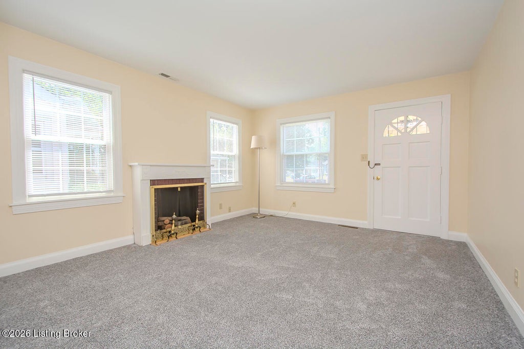 Photo of 4829 S 4th St, Louisville, KY 40214 (MLS # 1728646)