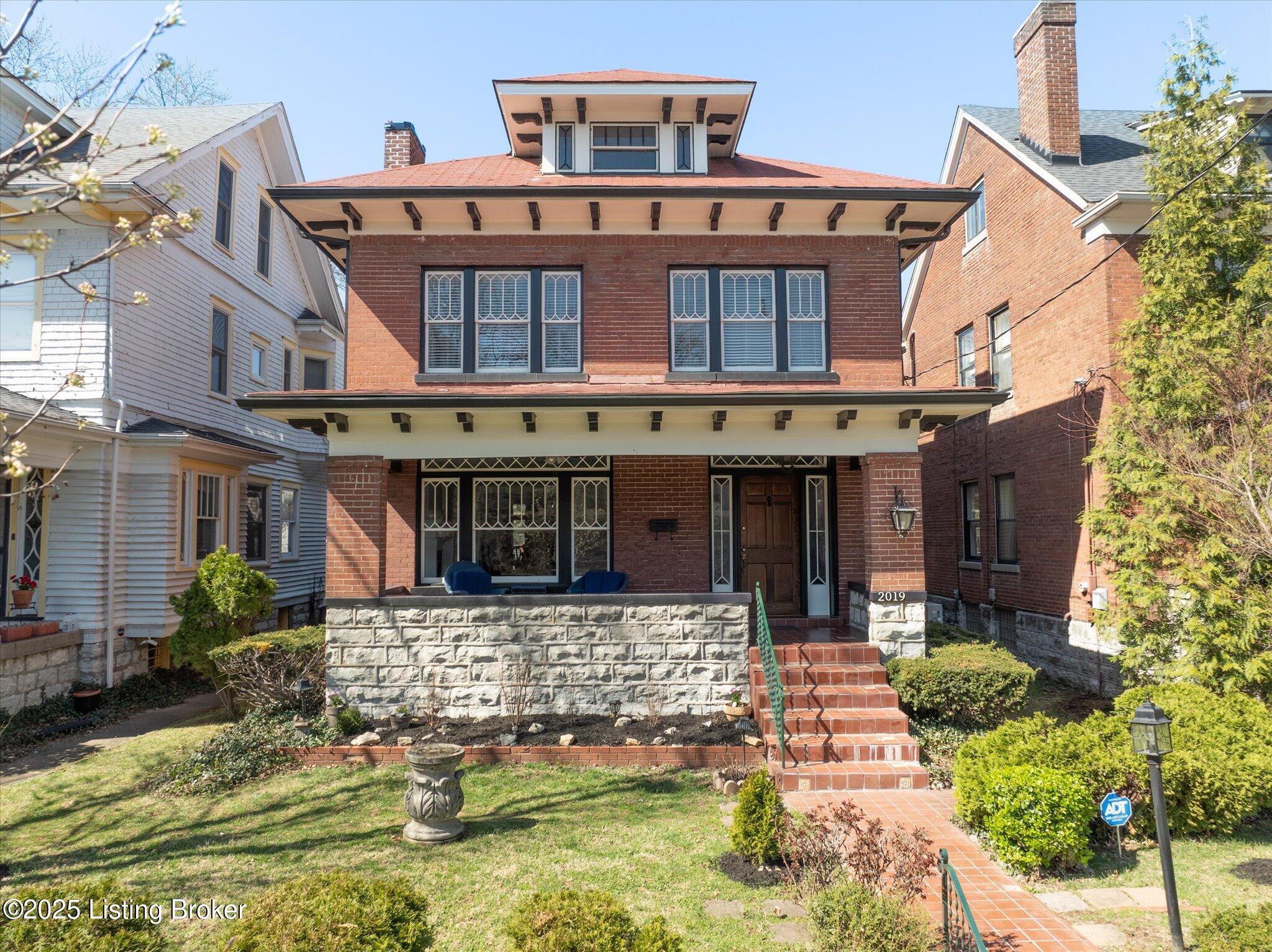 2019 Baringer Ave, Louisville, Kentucky image 2