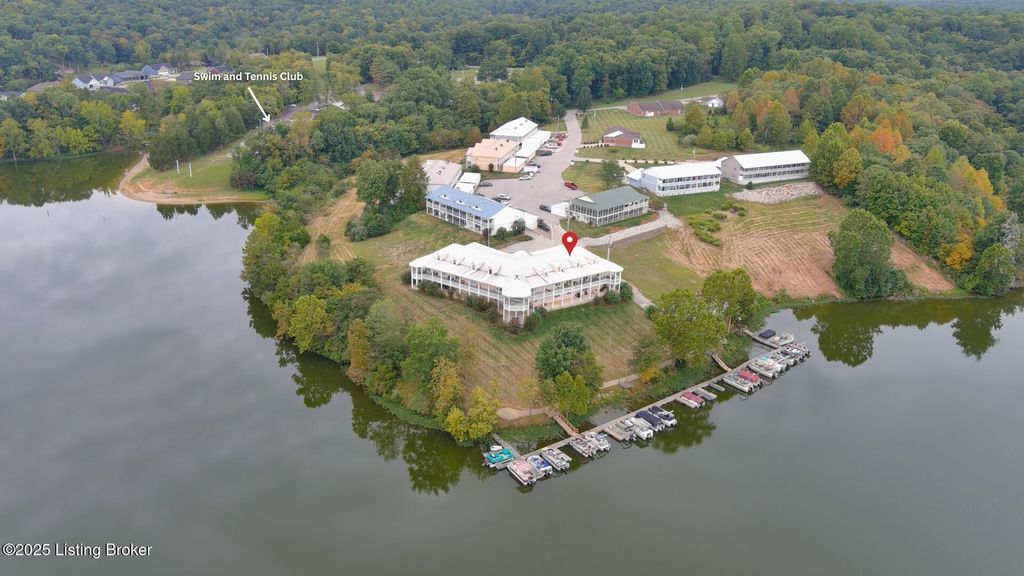 Photo of 158 Lookout Dr, Brandenburg, KY 40108 (MLS # 1704098)