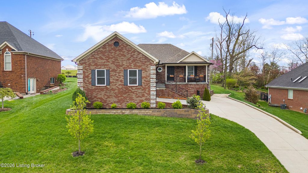 Photo of 411 Wood Springs Rd, La Grange, KY 40031 (MLS # 1715783)