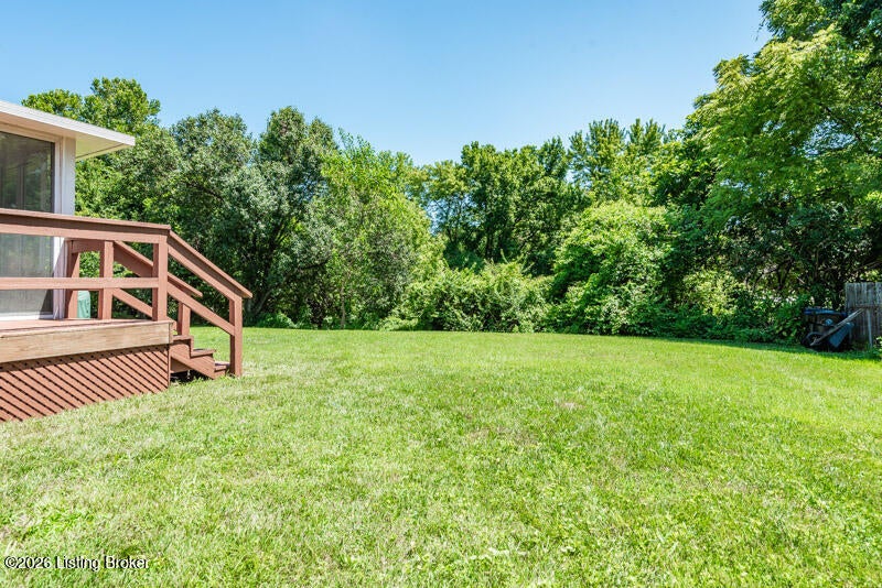 Photo of 3523 Leith Ln, Louisville, KY 40218 (MLS # 1723831)