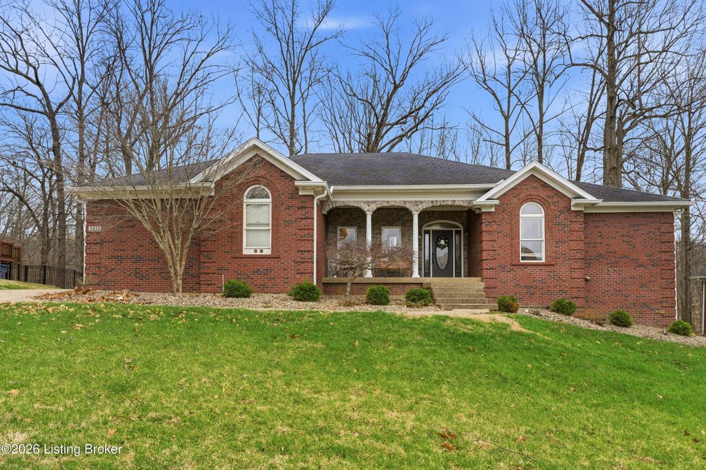 Photo of 3433 Hardwood Forest Dr, Louisville, KY 40214 (MLS # 1711802)