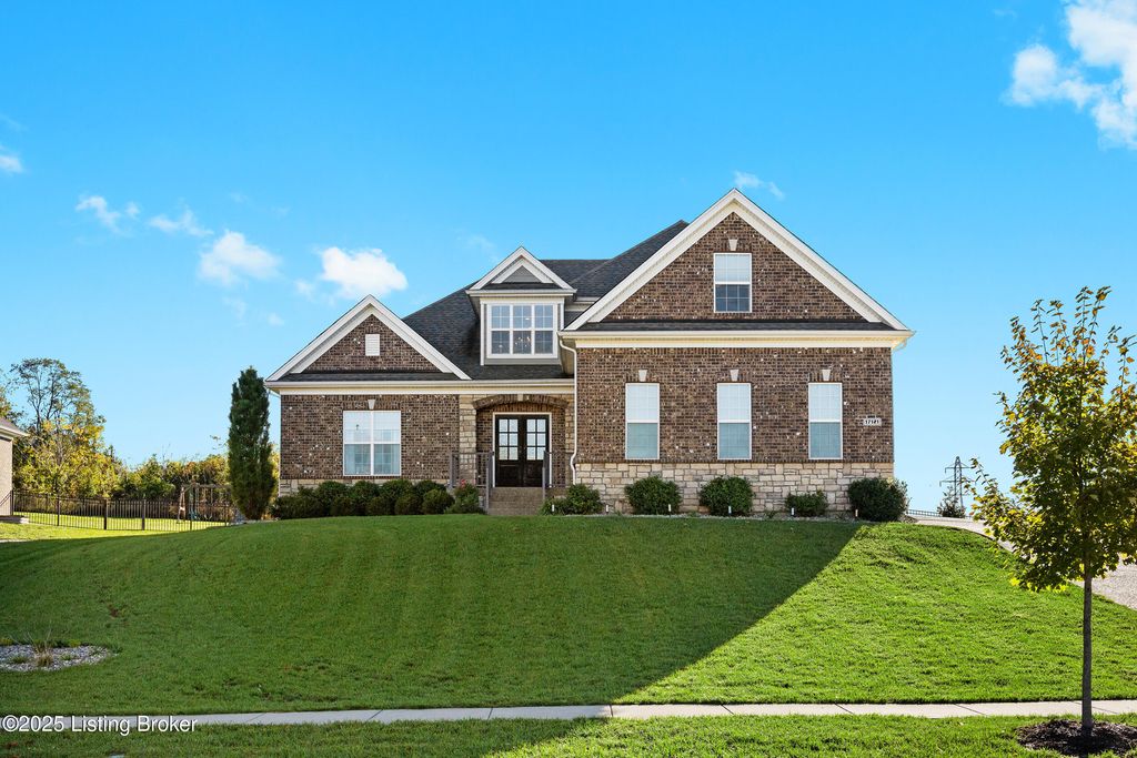 Photo of 17121 Shakes Creek Dr, Louisville, KY 40023 (MLS # 1716558)