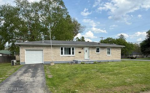 Photo of 8107 Poinsettia Dr, Louisville, KY 40258 (MLS # 1714420)