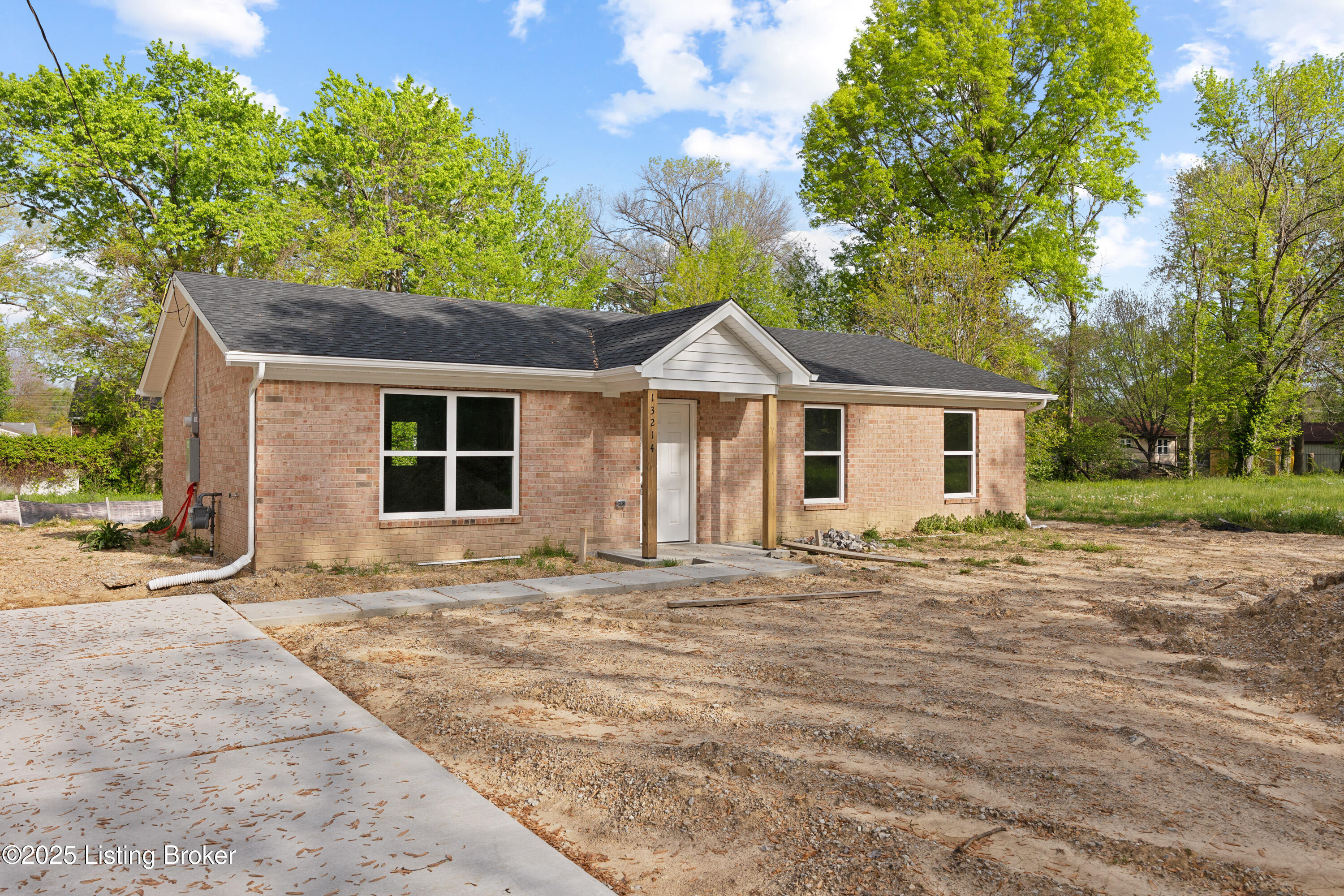 13214 Krages Ave, Louisville, Kentucky image 1