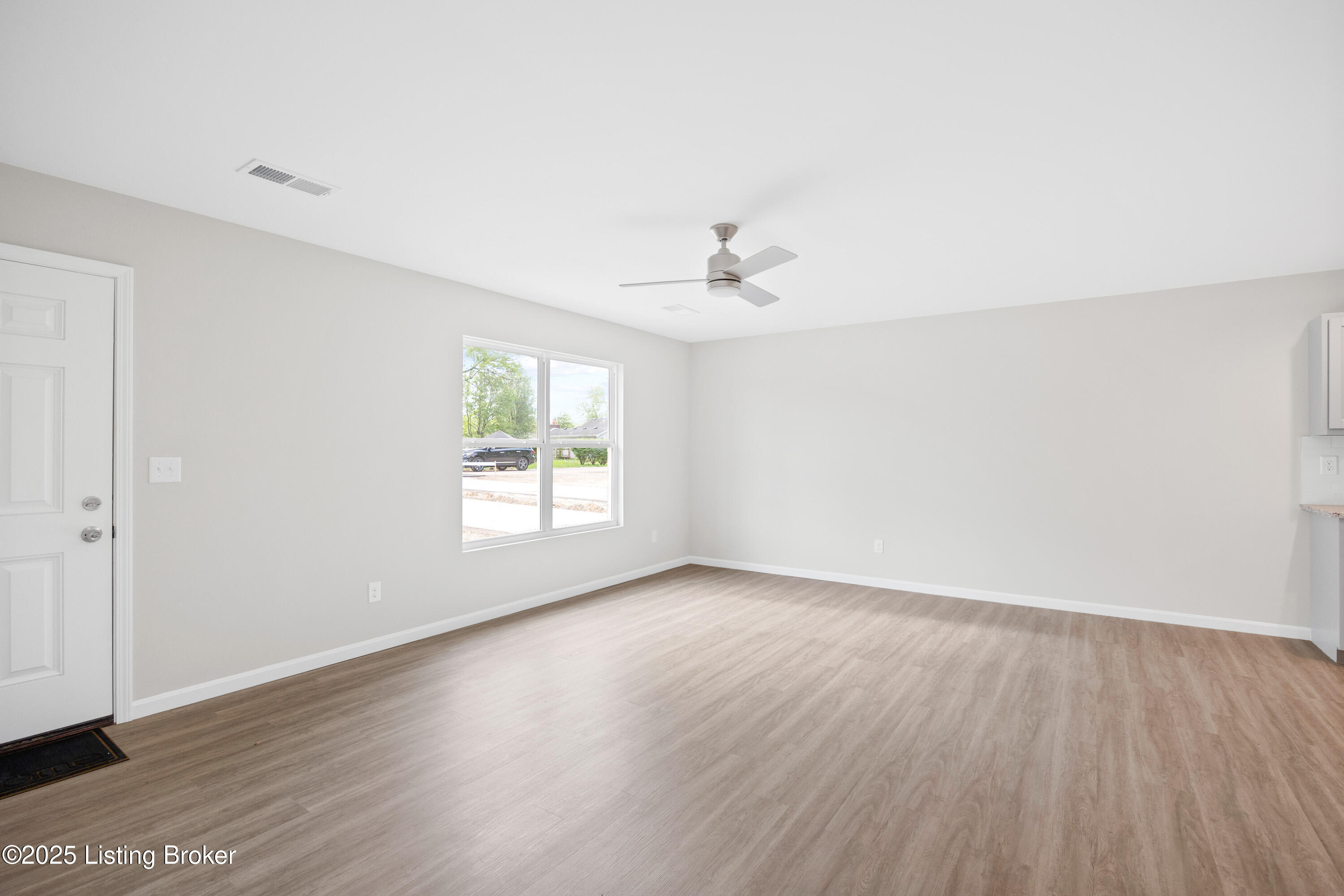 13214 Krages Ave, Louisville, Kentucky image 9