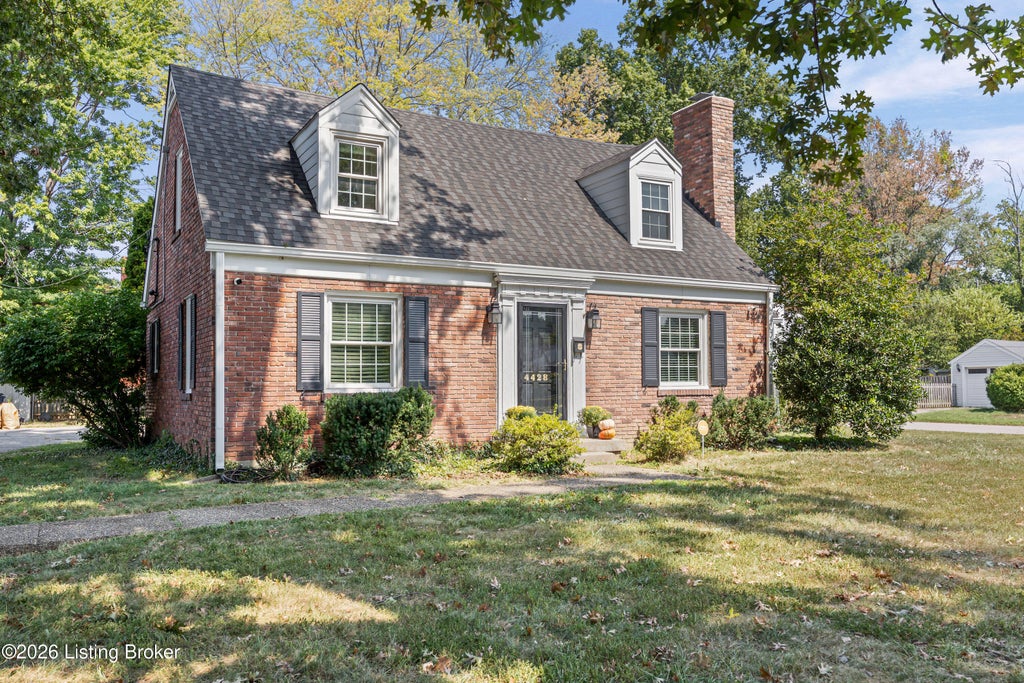 Photo of 4428 Blenheim Rd, Louisville, KY 40207 (MLS # 1729334)