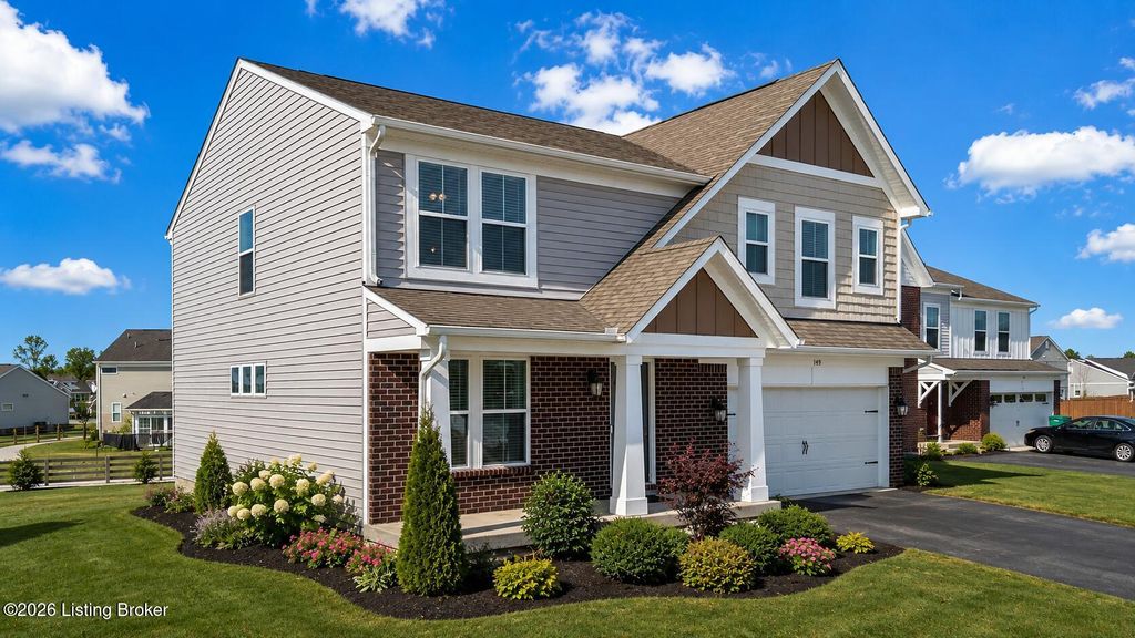 Photo of 149 Mountain Stone Ct, Shepherdsville, KY 40165 (MLS # 1716907)