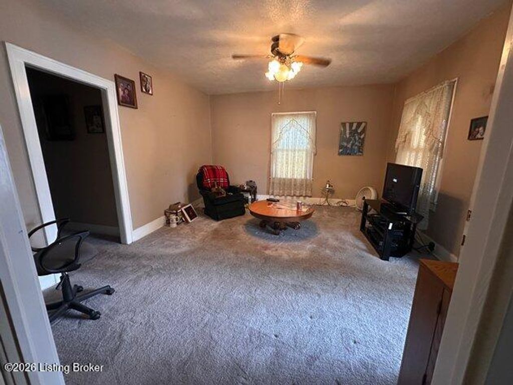 Photo of 222 E Southern Heights Ave, Louisville, KY 40209 (MLS # 1708282)