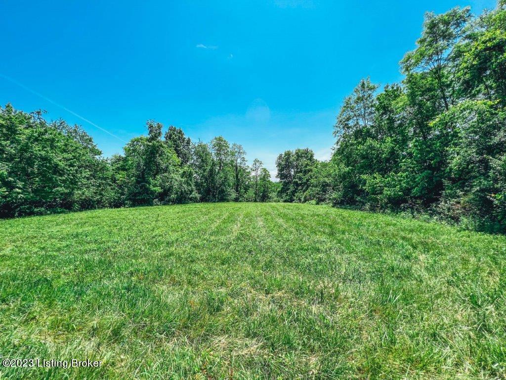 8212 B Camp Ernst Rd, Burlington, Pennsylvania image 2