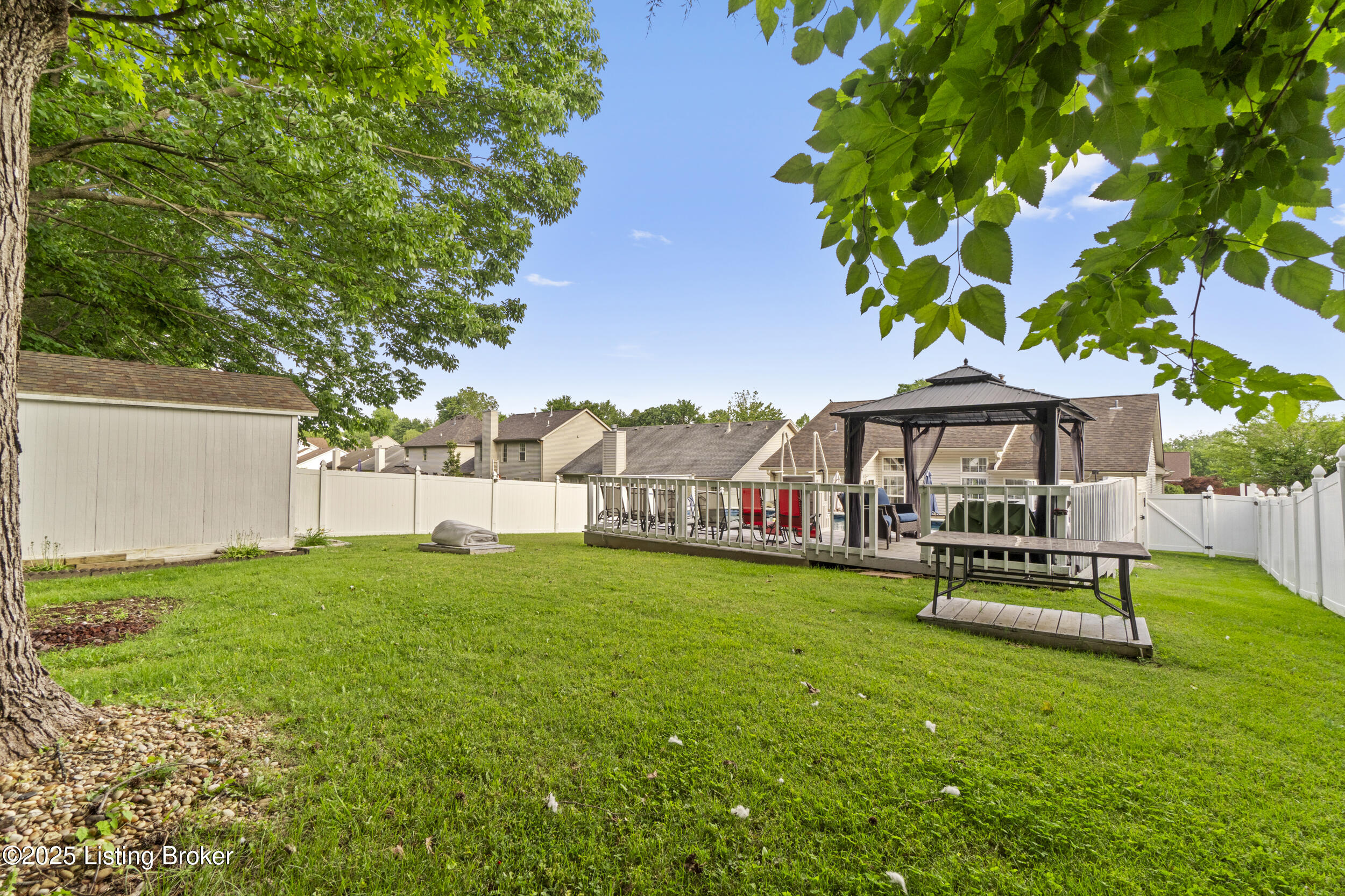 7211 Quindero Run Rd, Louisville, Kentucky image 7