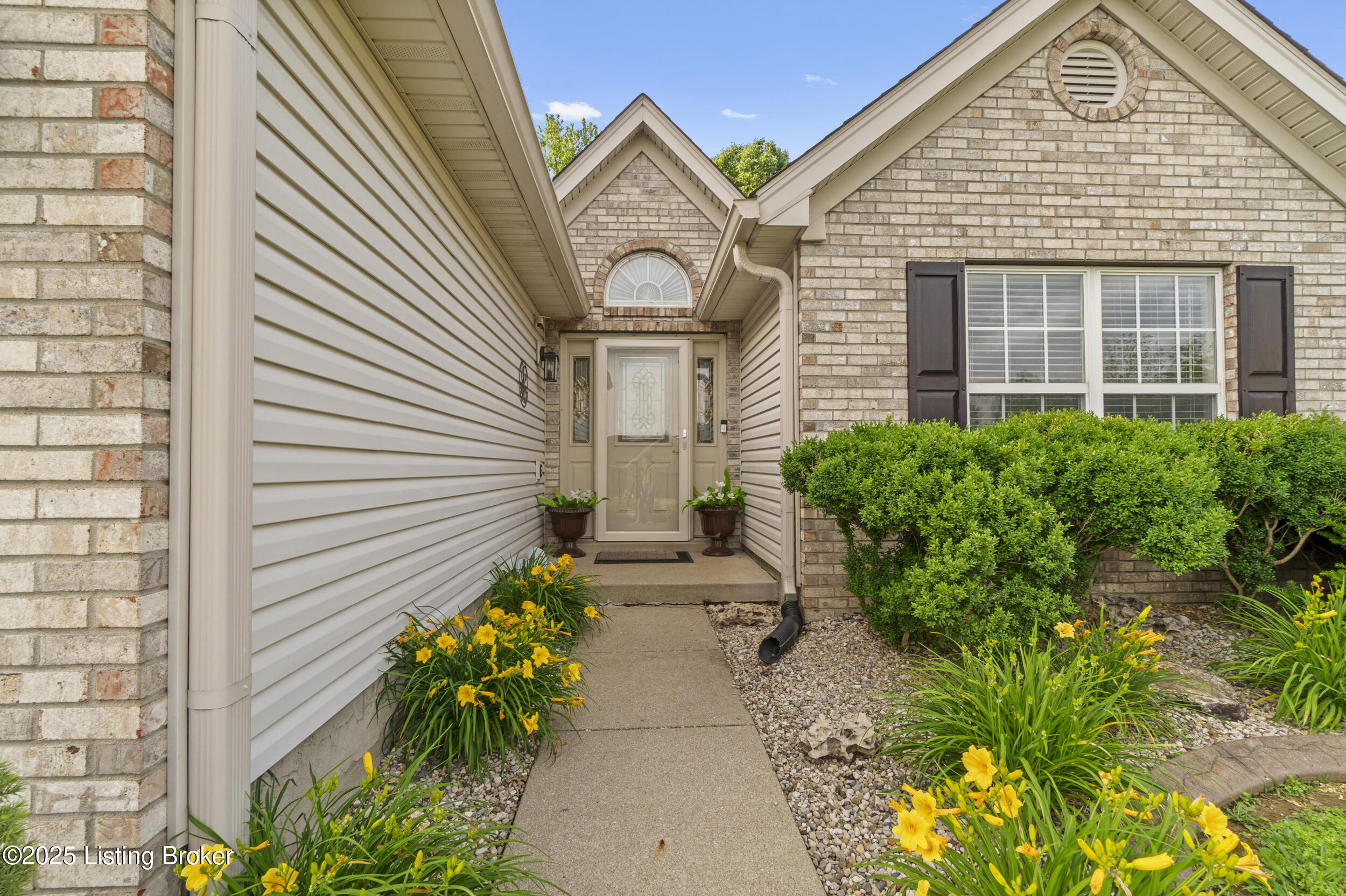 7211 Quindero Run Rd, Louisville, Kentucky image 3