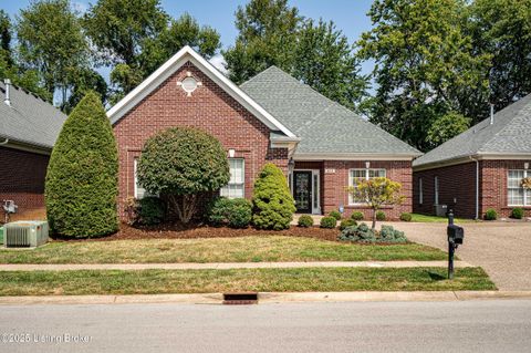 Photo of 6511 Villa Spring Dr, Louisville, KY 40291 (MLS # 1700029)