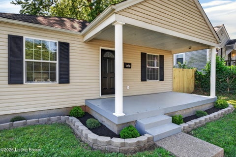 Photo of 4327 S 1st St, Louisville, KY 40214 (MLS # 1730257)