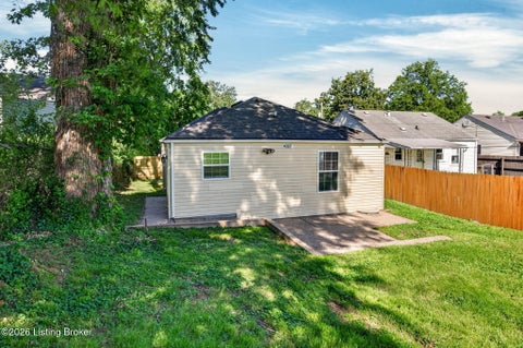 Tiny photo for 4327 S 1st St, Louisville, KY 40214 (MLS # 1730257)