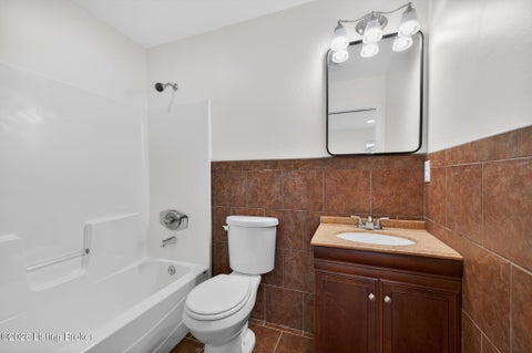 Tiny photo for 4327 S 1st St, Louisville, KY 40214 (MLS # 1730257)