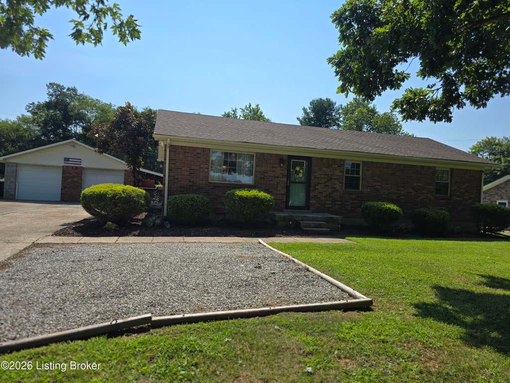 Photo of 1329 Wales Rd, Mt Washington, KY 40047 (MLS # 1727077)
