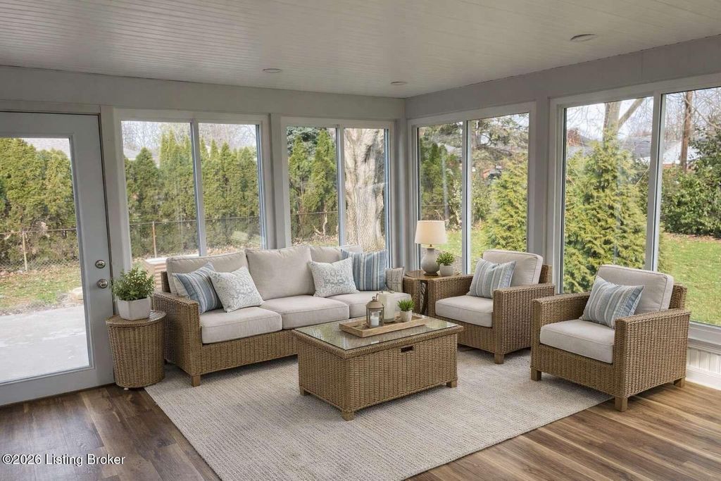 Photo of 1705 Girard Dr, Louisville, KY 40222 (MLS # 1707211)