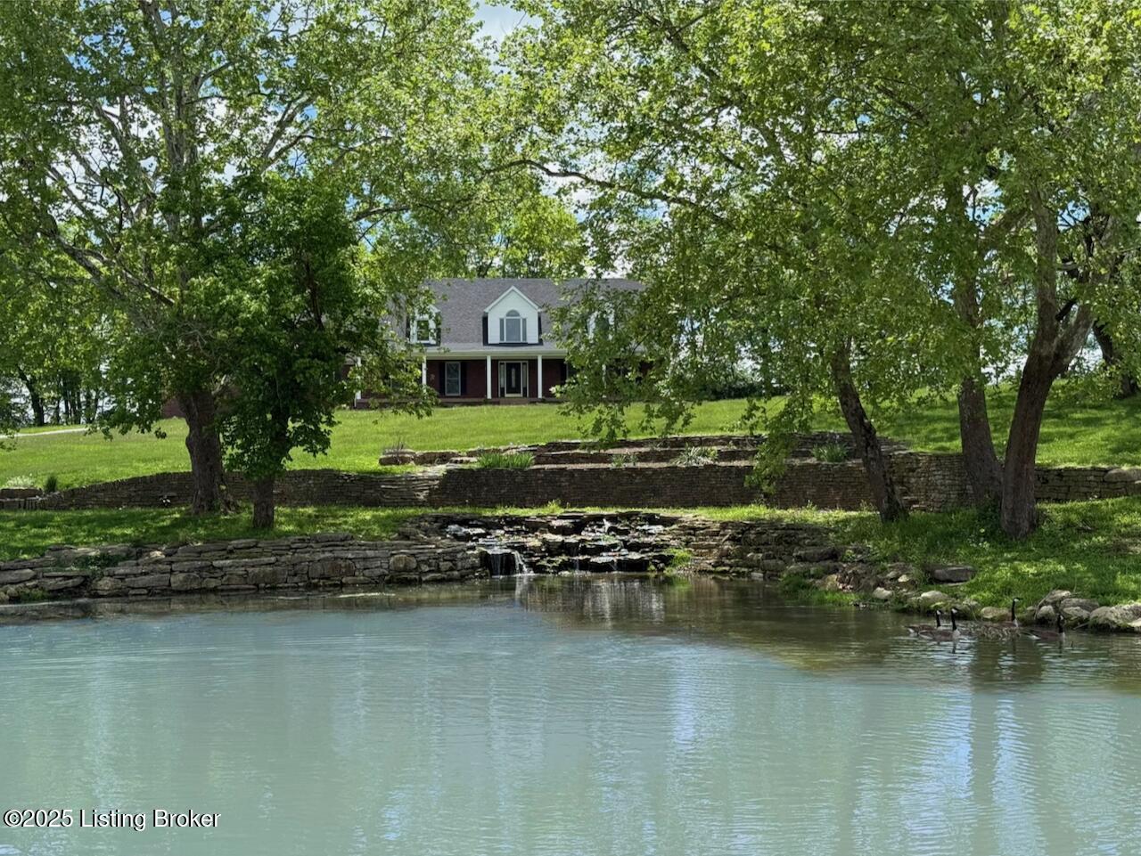 5101 Elm Tree Pl, Louisville, Kentucky image 11