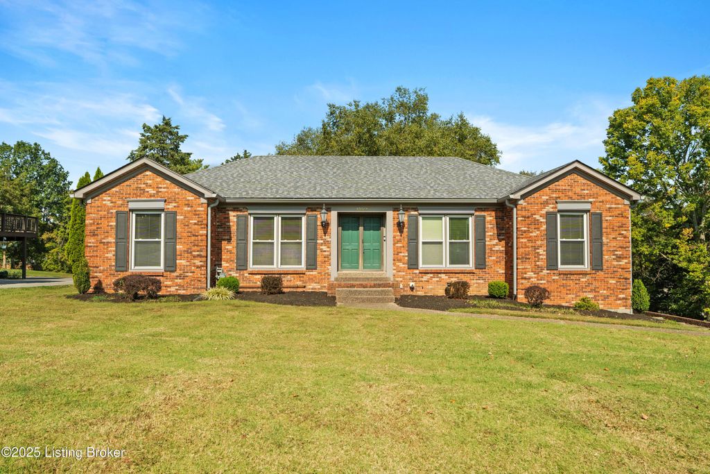 Photo of 13011 Lost Trail, Goshen, KY 40026 (MLS # 1698079)