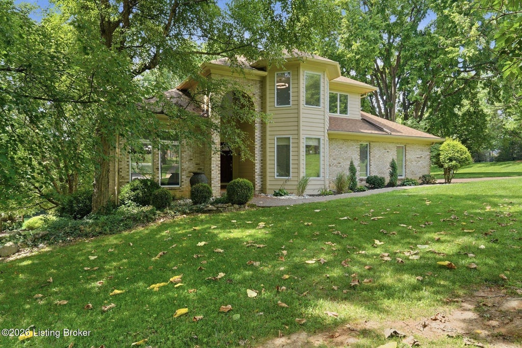 Photo of 7642 Deer Meadow Dr, Louisville, KY 40241 (MLS # 1722899)